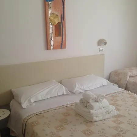 Готель Lucerna 2*